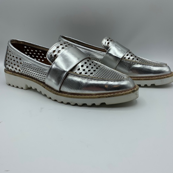 Crown Vintage Miaa Silver Perforated Loafers Size 8
